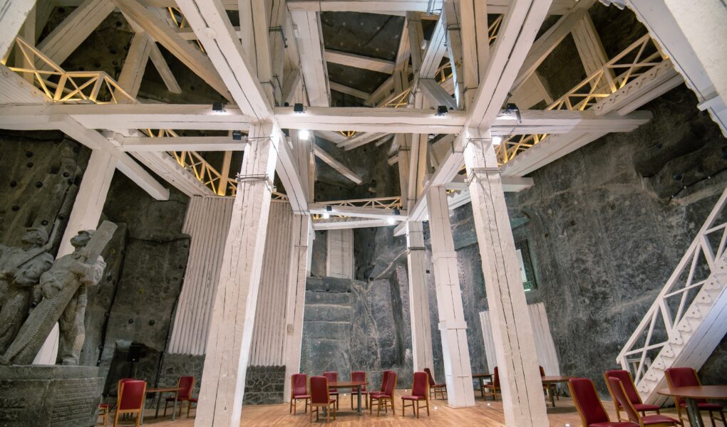 Organizacja eventu w wyjątkowej lokalizacji – jak wykorzystać przestrzeń pod ziemią?